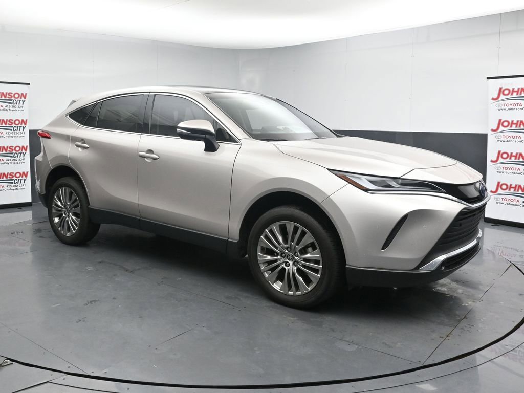 Used 2024 Toyota Venza Limited AWD/4WD image 2
