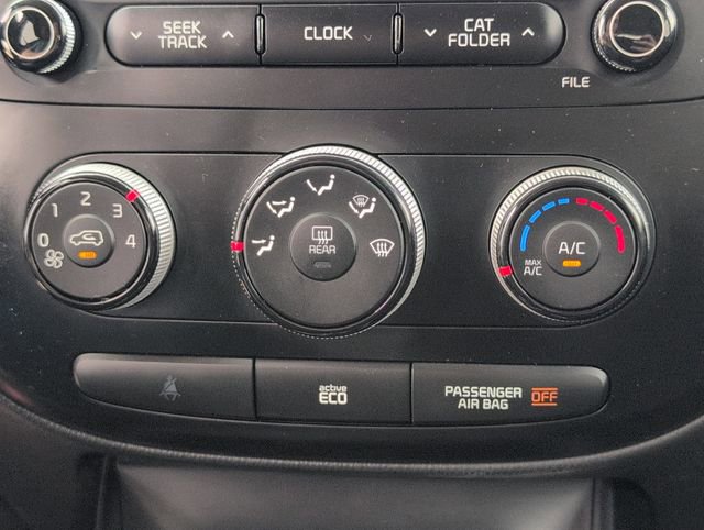 Used 2016 Kia Soul + FWD image 20