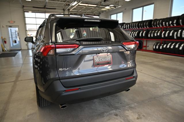Used 2022 Toyota RAV4 XLE image 7