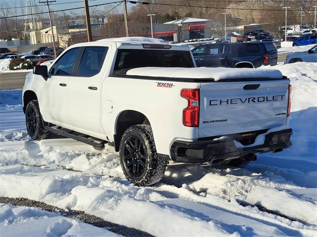 Used 2021 Chevrolet Silverado 1500 Custom Trail Boss w/ LPO, Dark Essentials Package image 3