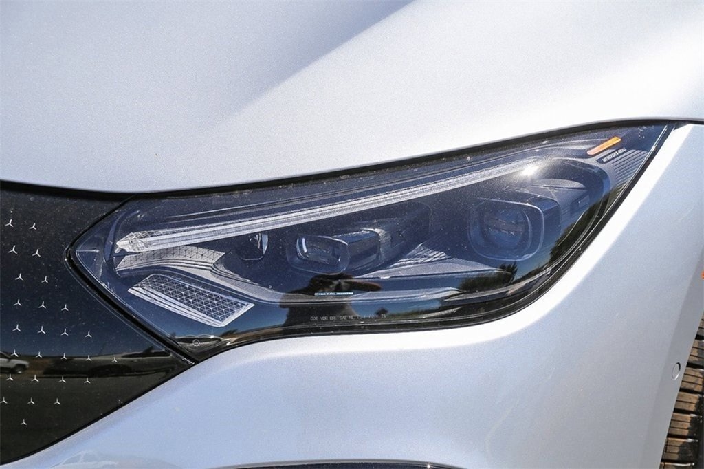 Used 2023 Mercedes-Benz EQE 500 4MATIC Sedan image 7