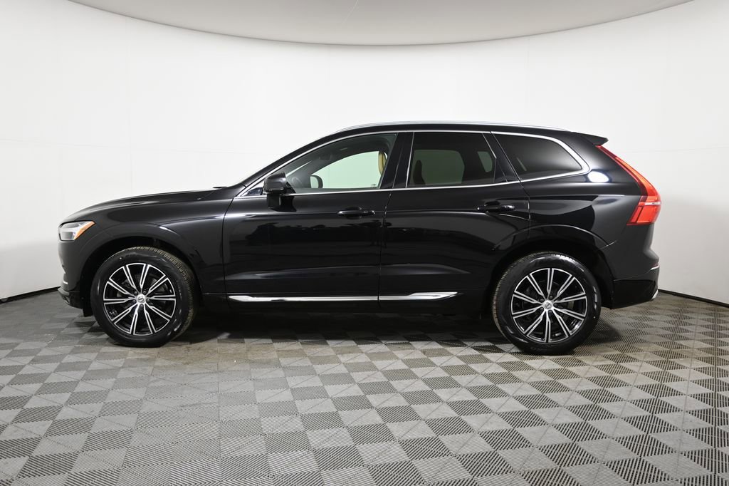 Used 2021 Volvo XC60 T5 Inscription w/ Climate Package image 2