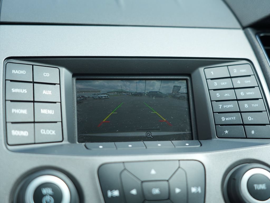 Used 2018 Ford Taurus SE FWD image 34