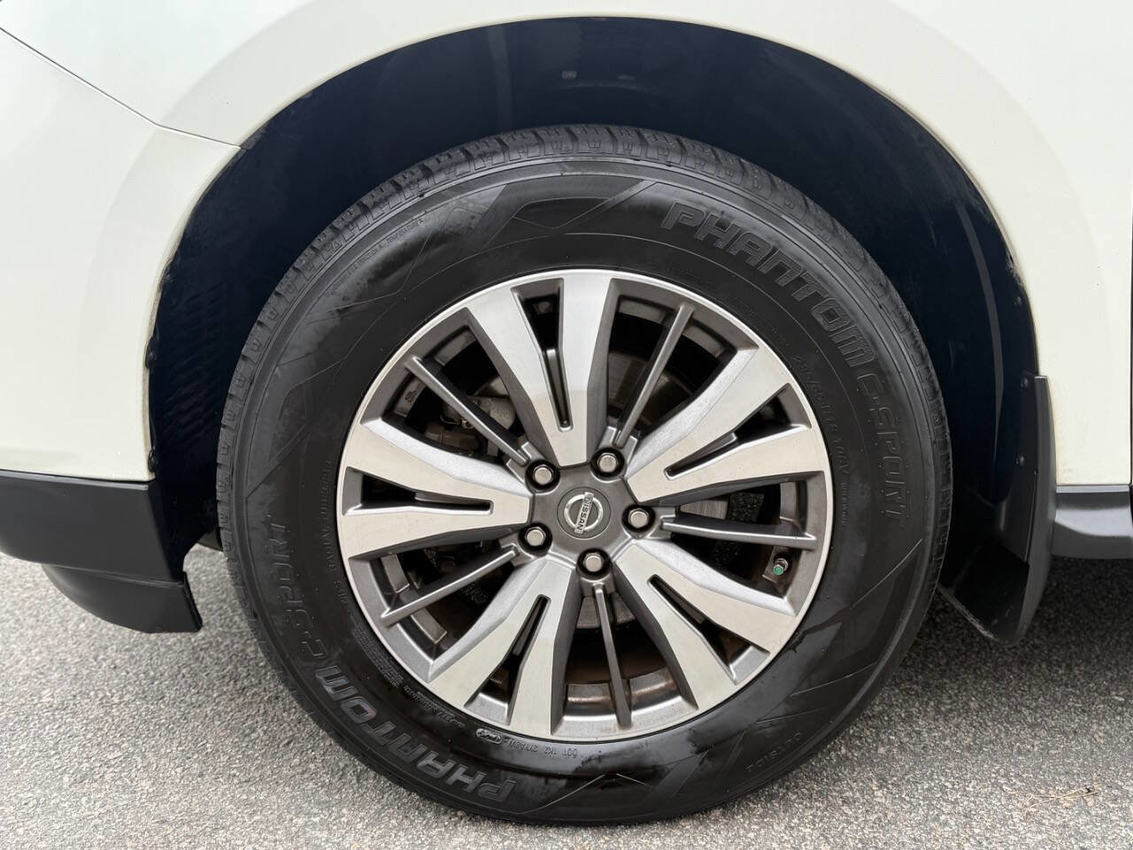 Used 2017 Nissan Pathfinder SL w/ SL Premium Package image 11