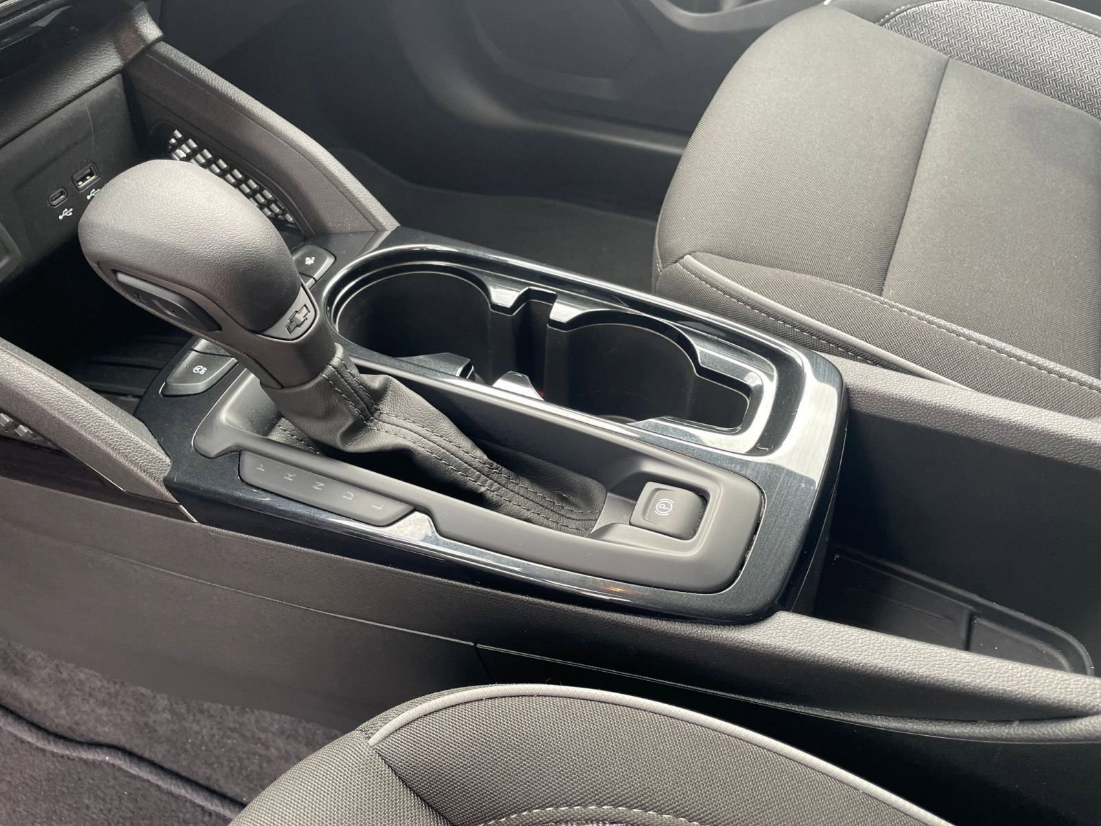 Used 2025 Chevrolet TrailBlazer LT image 39