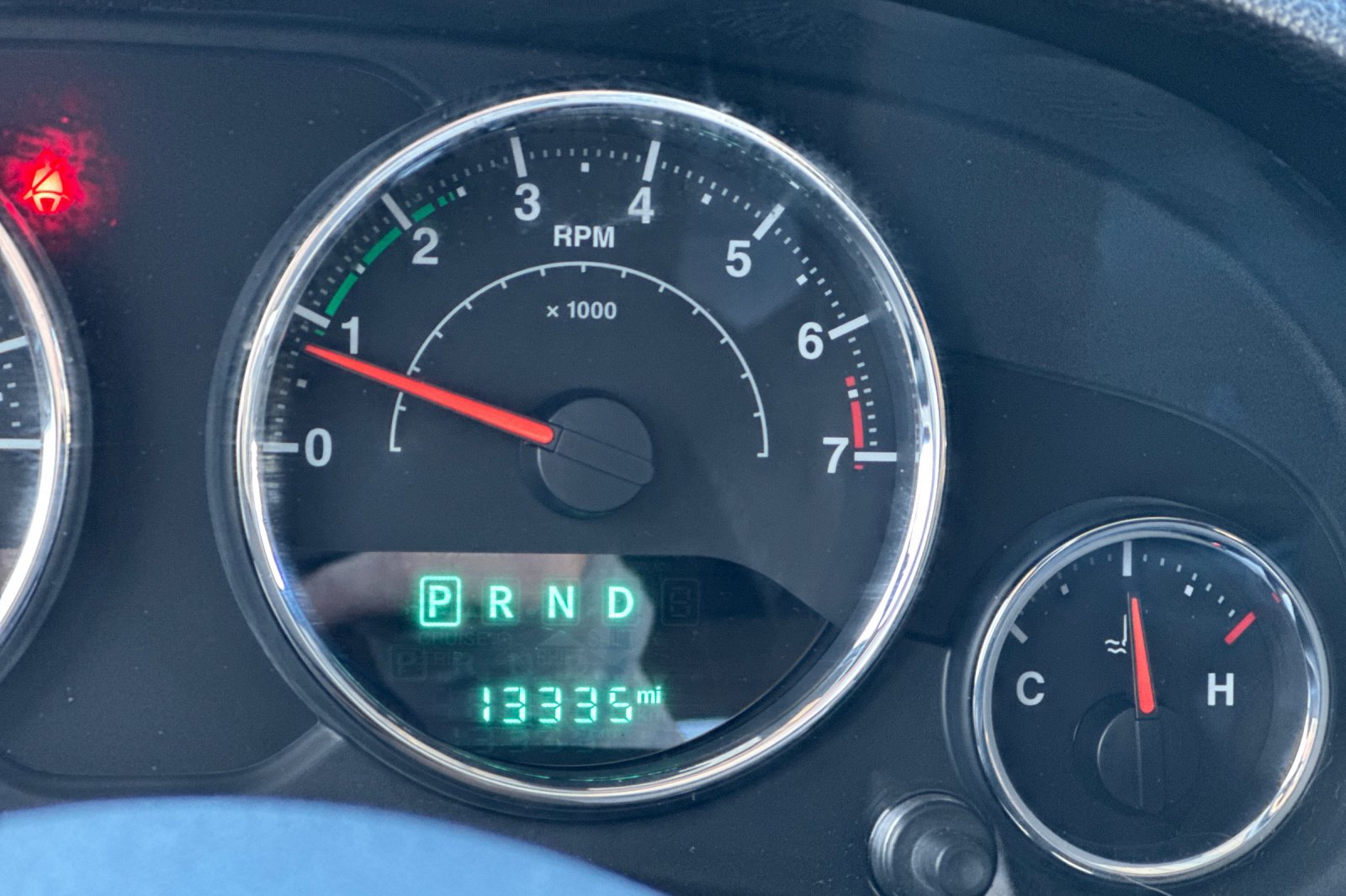 Used 2015 Jeep Wrangler Unlimited Sahara w/ Connectivity Group AWD/4WD image 23