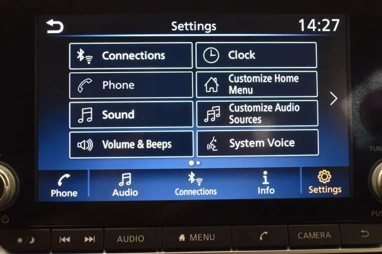 Used 2024 Nissan Sentra SV FWD image 29
