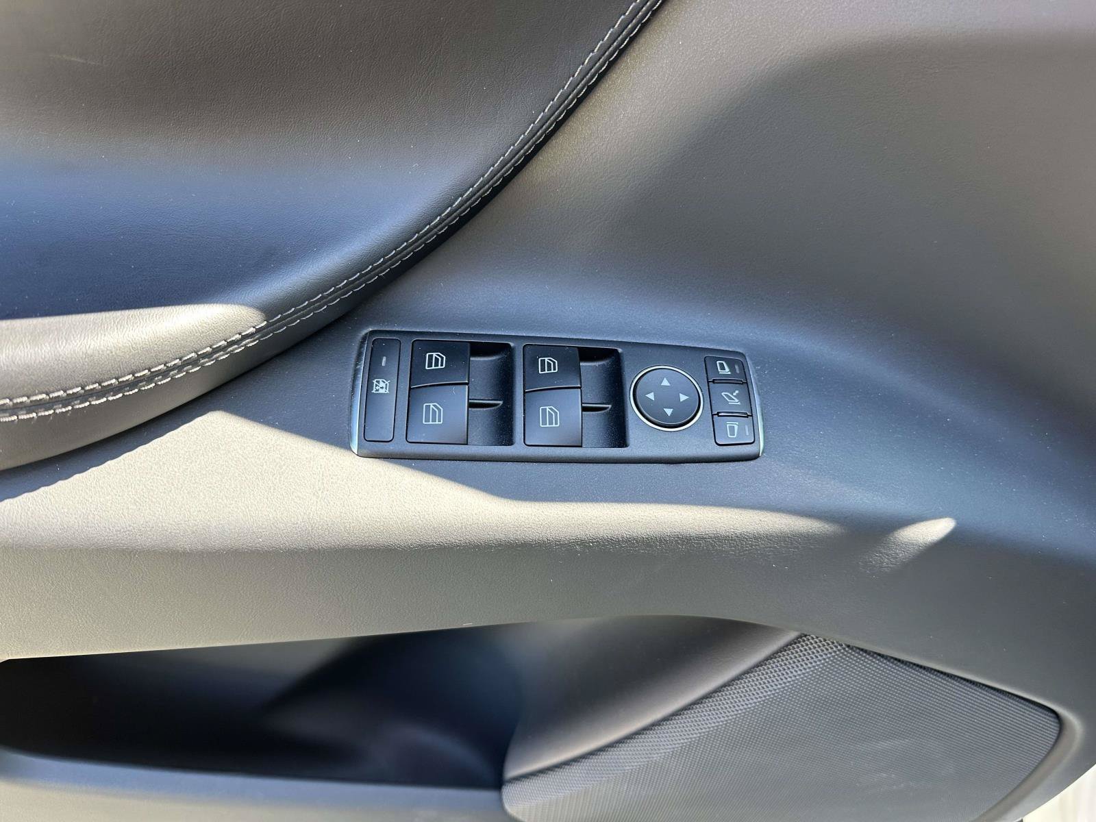 Used 2020 Tesla Model X Long Range AWD/4WD image 14