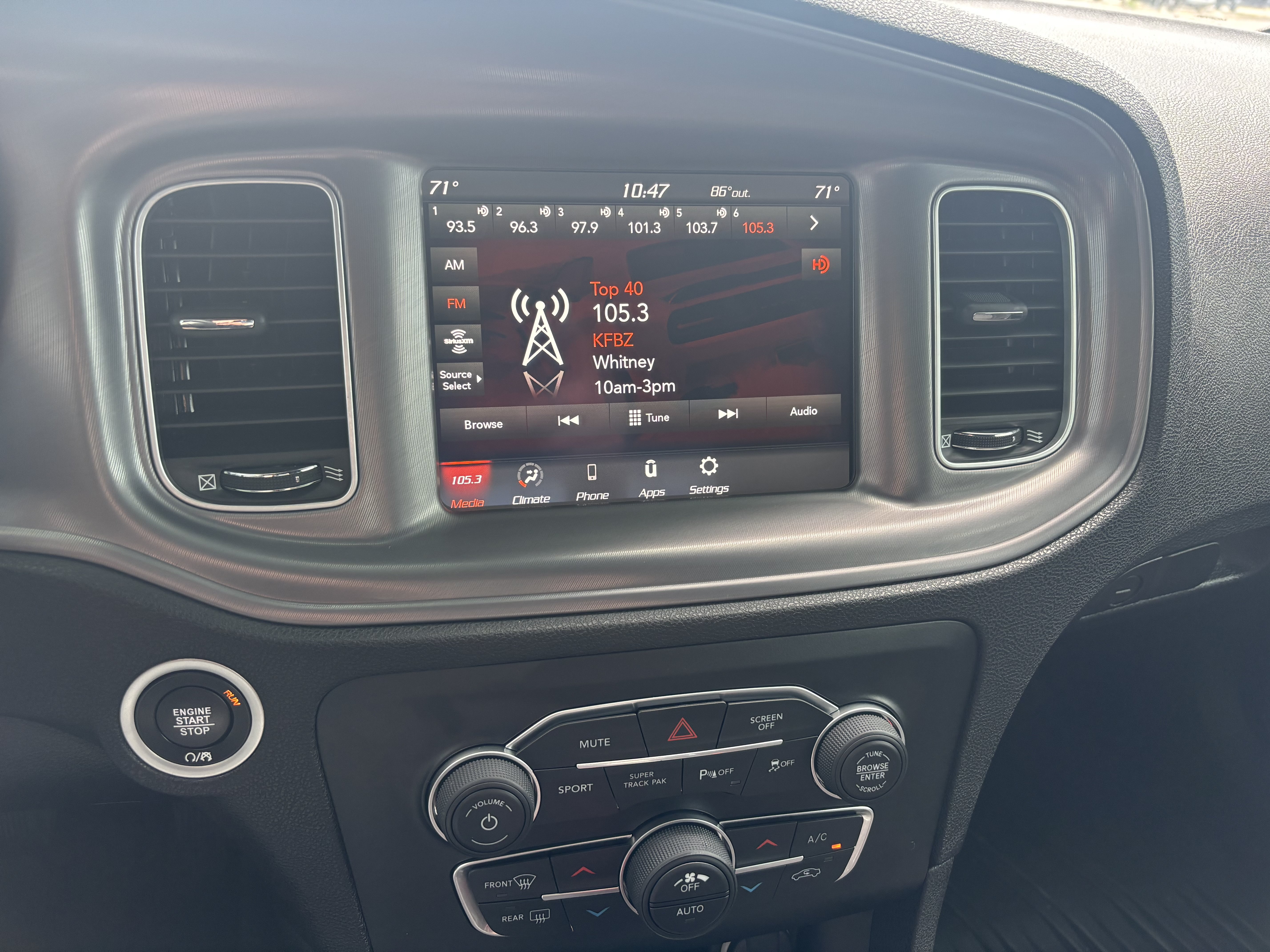 Used 2023 Dodge Charger SXT AWD/4WD image 11