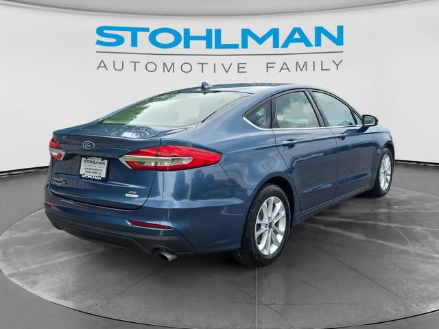 Used 2019 Ford Fusion SE FWD image 5