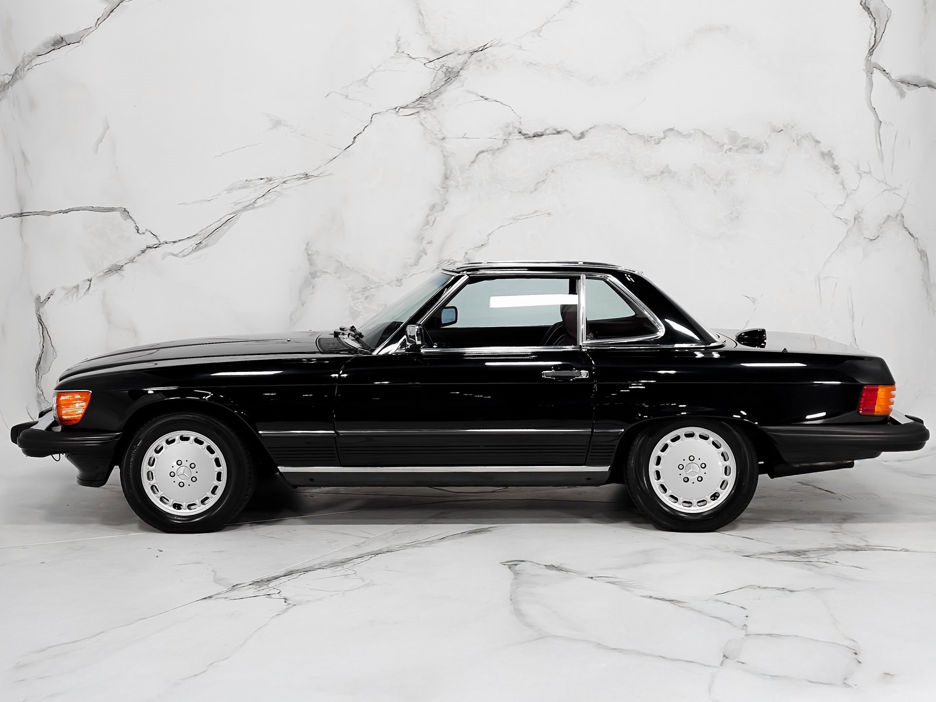 Used 1986 Mercedes-Benz 560 SL image 10