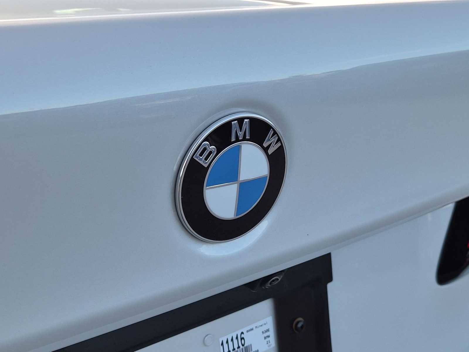 Used 2021 BMW 530e 530e w/ Premium Package image 10