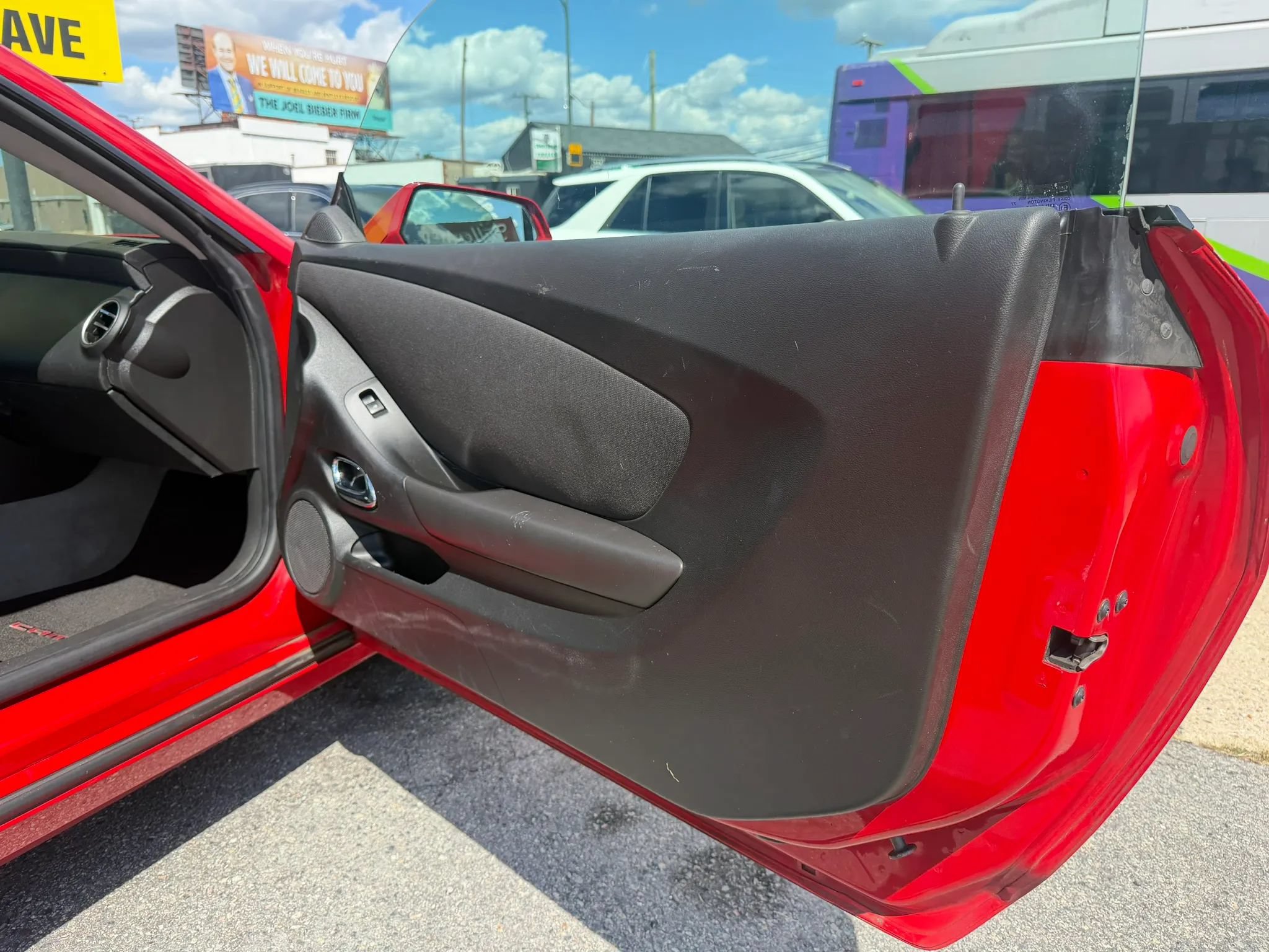 Used 2010 Chevrolet Camaro LT RWD image 7