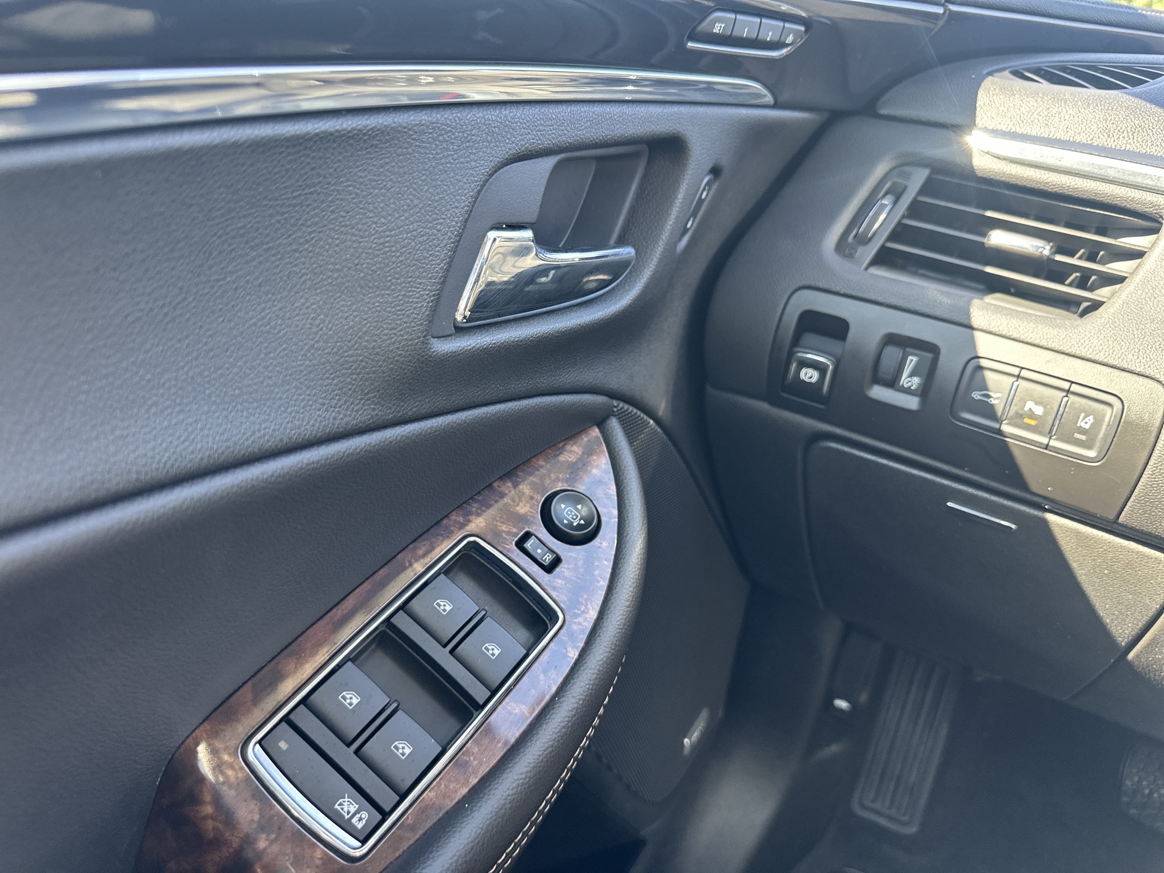 Used 2015 Chevrolet Impala LTZ FWD image 27