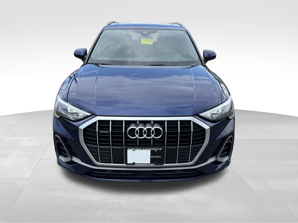 Used 2021 Audi Q3 2.0T Premium w/ Convenience Package AWD/4WD image 3