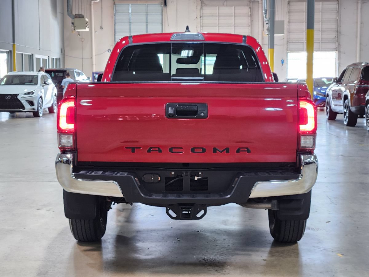 Used 2022 Toyota Tacoma SR5 RWD image 10