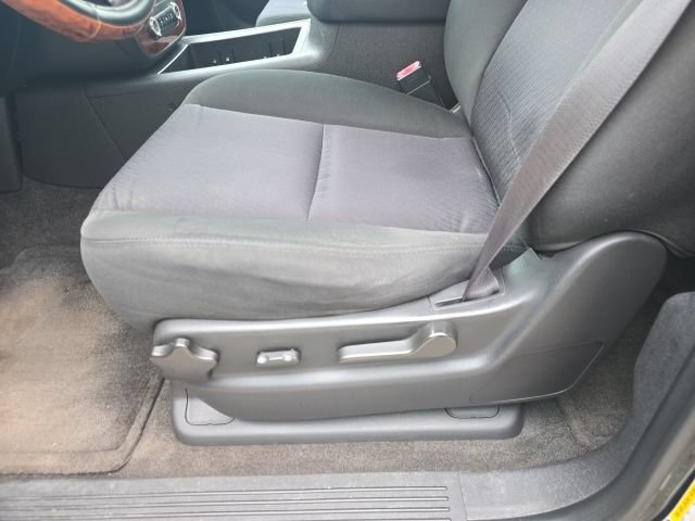 Used 2013 Chevrolet Avalanche LS RWD image 12