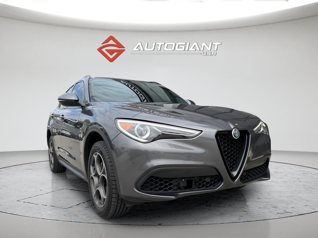 Used 2022 Alfa Romeo Stelvio Sprint RWD image 14