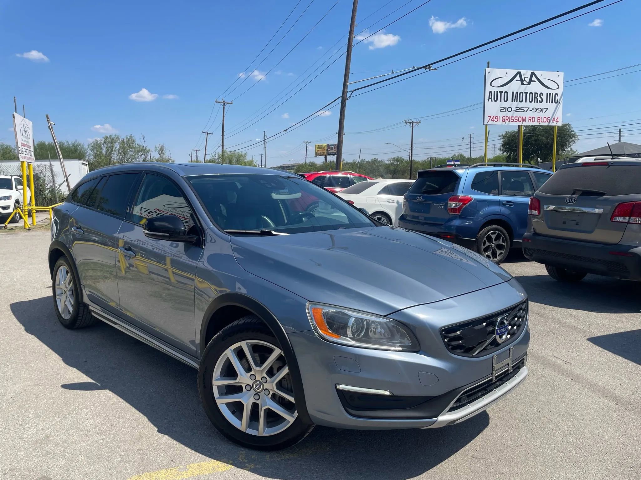 Used 2017 Volvo V60 T5 Cross Country Platinum image 5