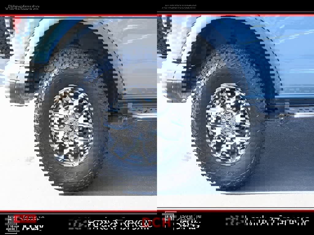 Used 2022 Ford Bronco Badlands image 23