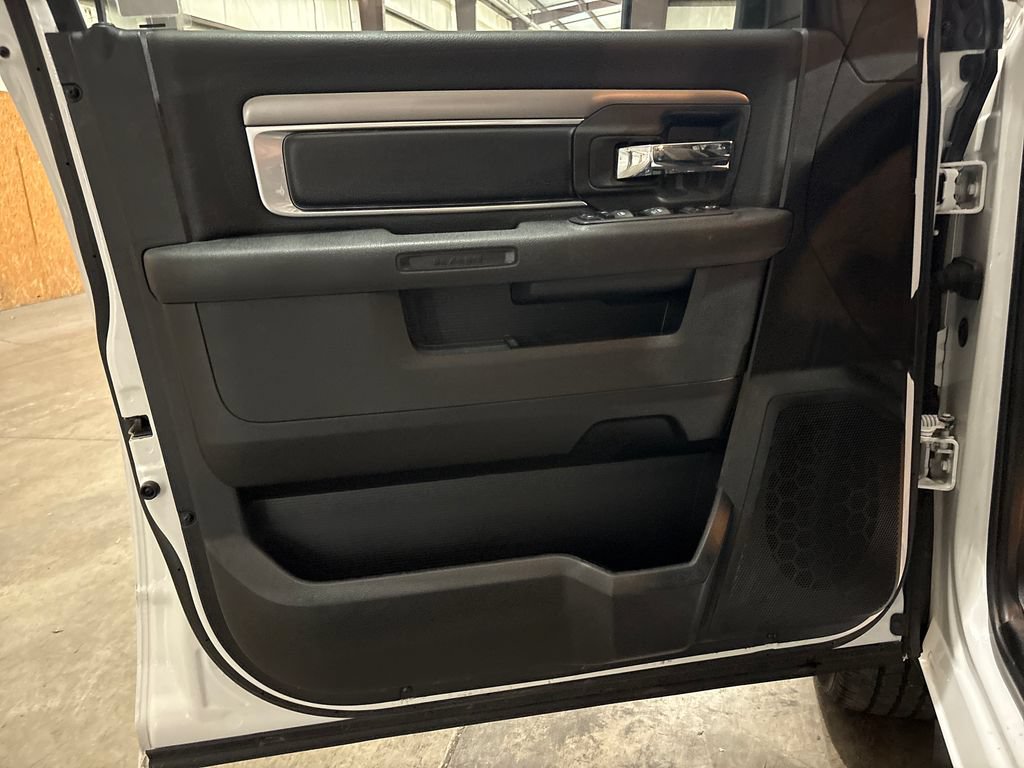 Used 2024 RAM 1500 Warlock RWD image 10