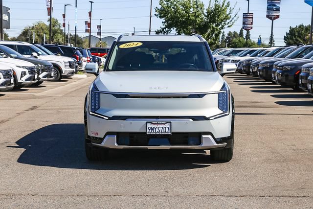Used 2024 Kia EV9 Land AWD/4WD image 7