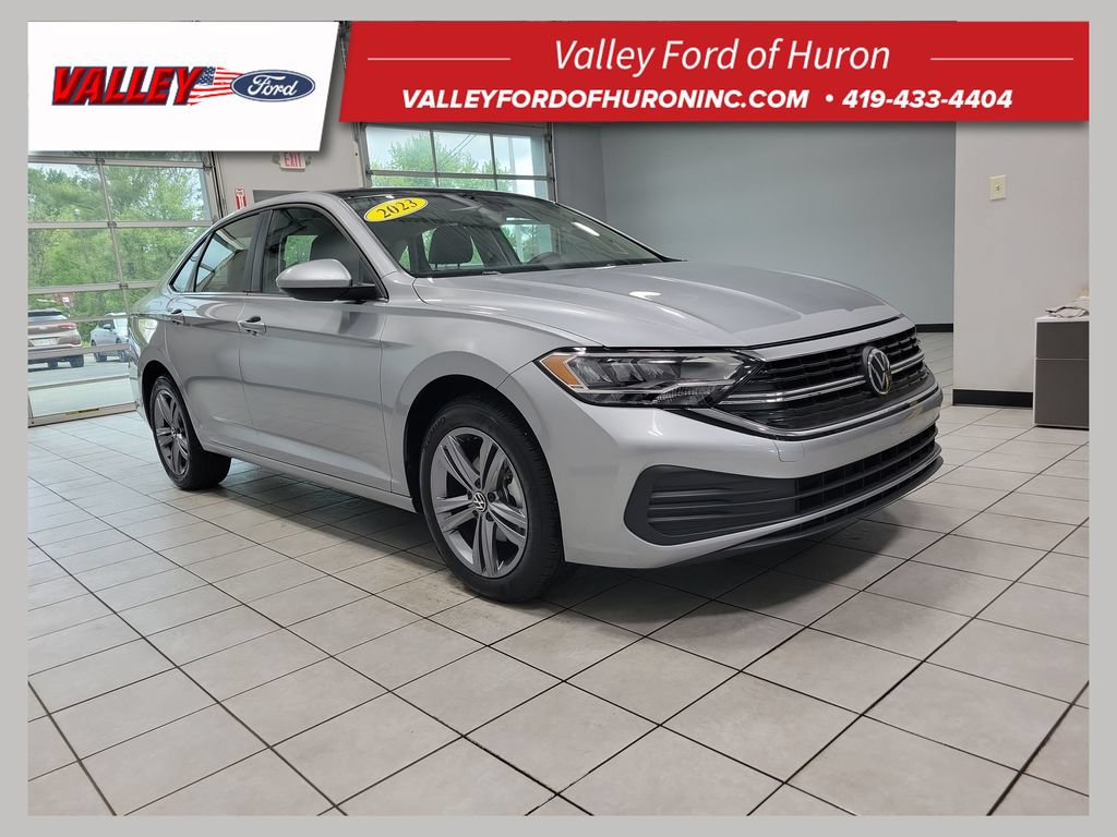 Used 2023 Volkswagen Jetta SE w/ Panoramic Sunroof Package FWD 360° Tour