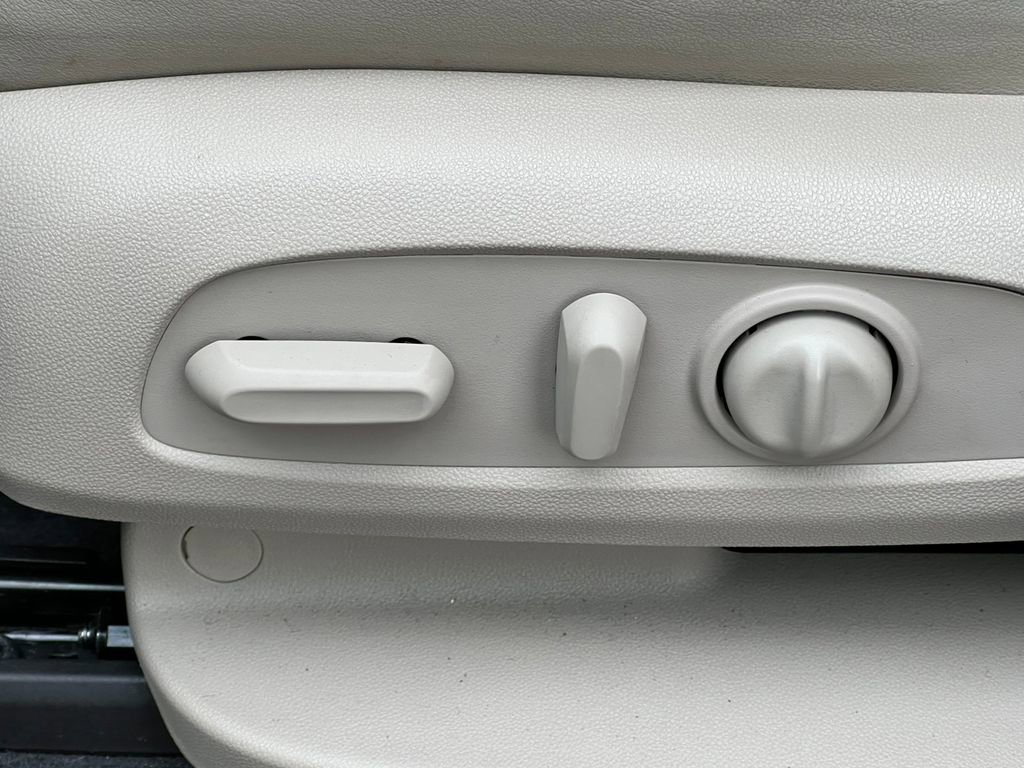 Certified 2021 Buick Enclave Essence w/ Trailering Package, 5000 lbs. image 14