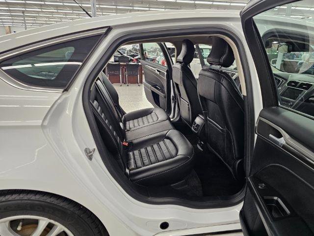 Used 2018 Ford Fusion SE w/ Equipment Group 602A FWD image 37