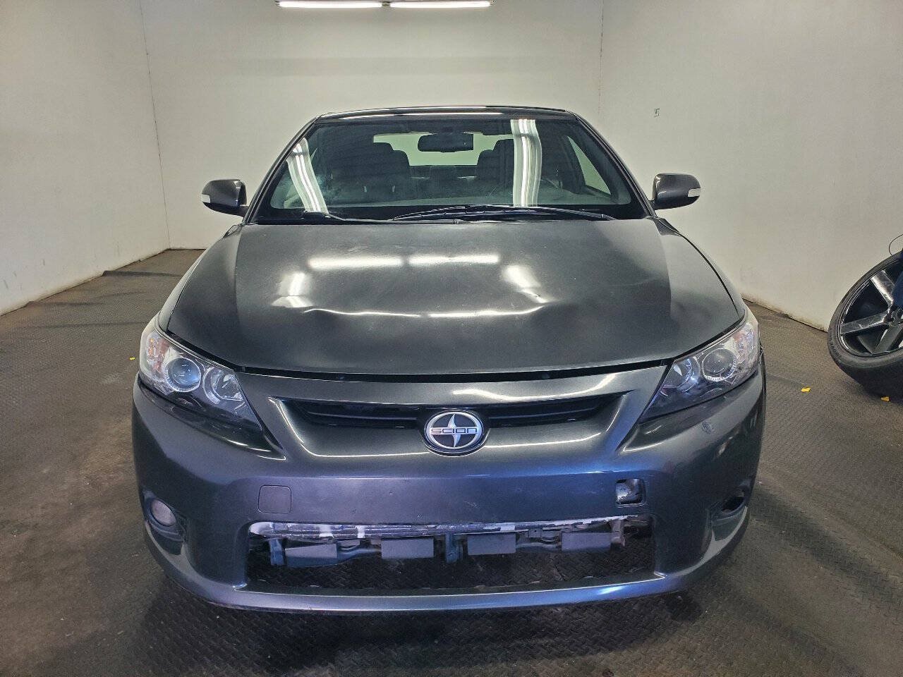 Used 2013 Scion tC FWD image 2