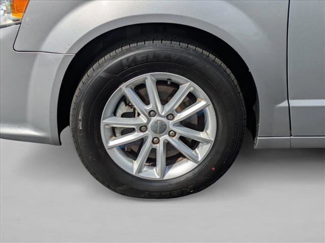 Used 2018 Dodge Grand Caravan SXT image 23