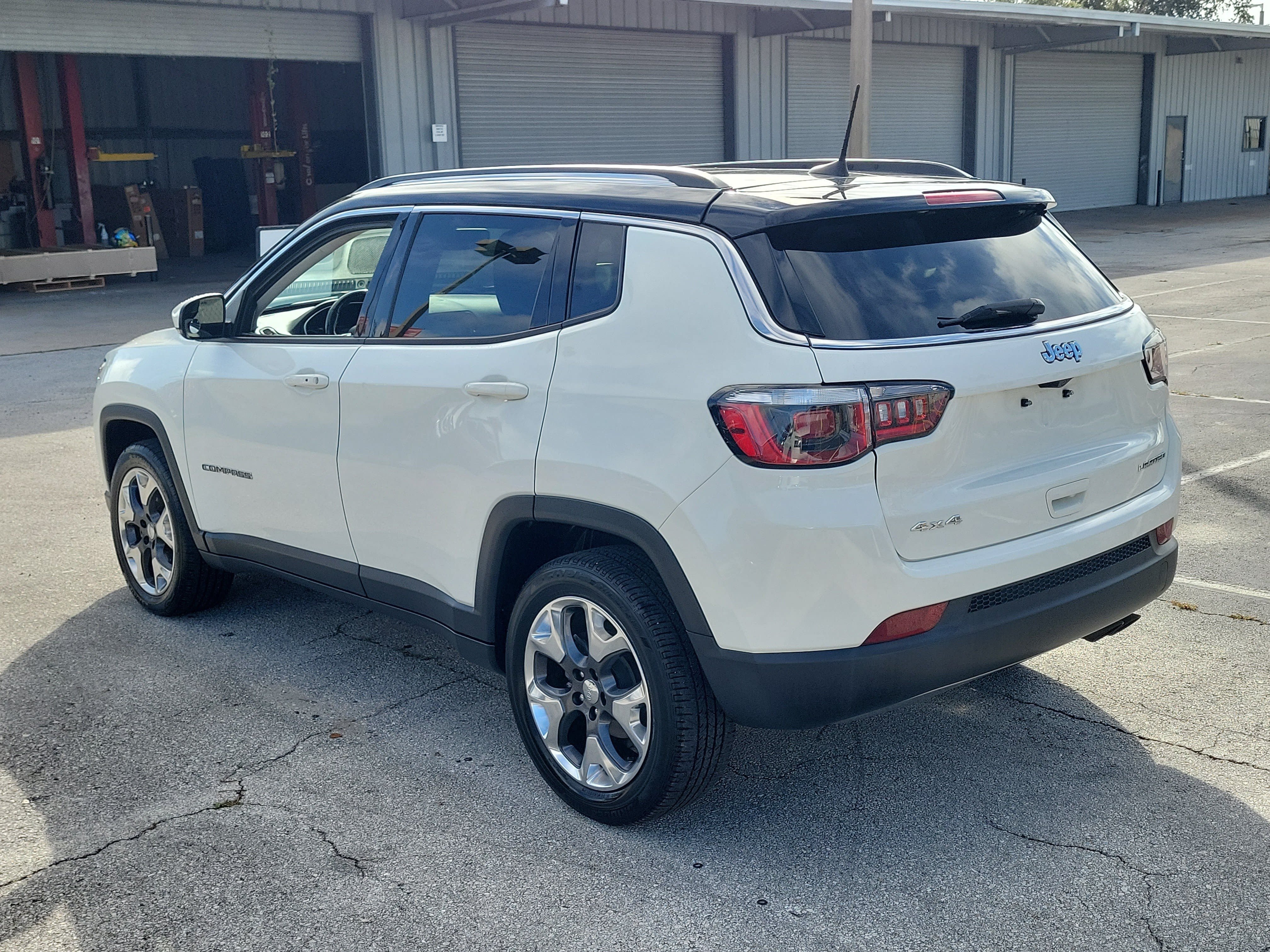 Used 2019 Jeep Compass Limited AWD/4WD image 8
