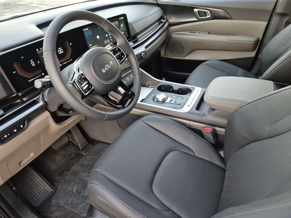 New 2026 Kia Carnival LXS image 10