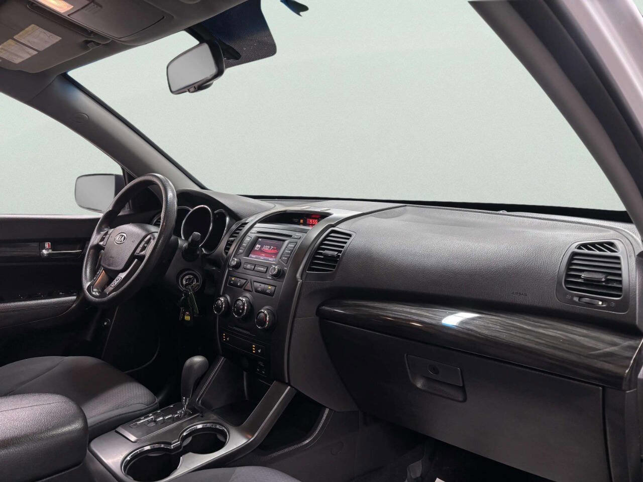 Used 2013 Kia Sorento LX w/ Convenience Pkg image 19