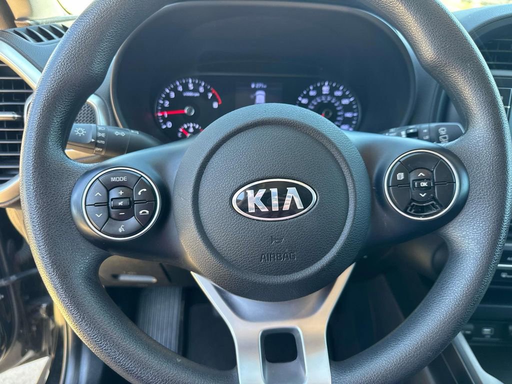 Used 2021 Kia Soul LX FWD image 25