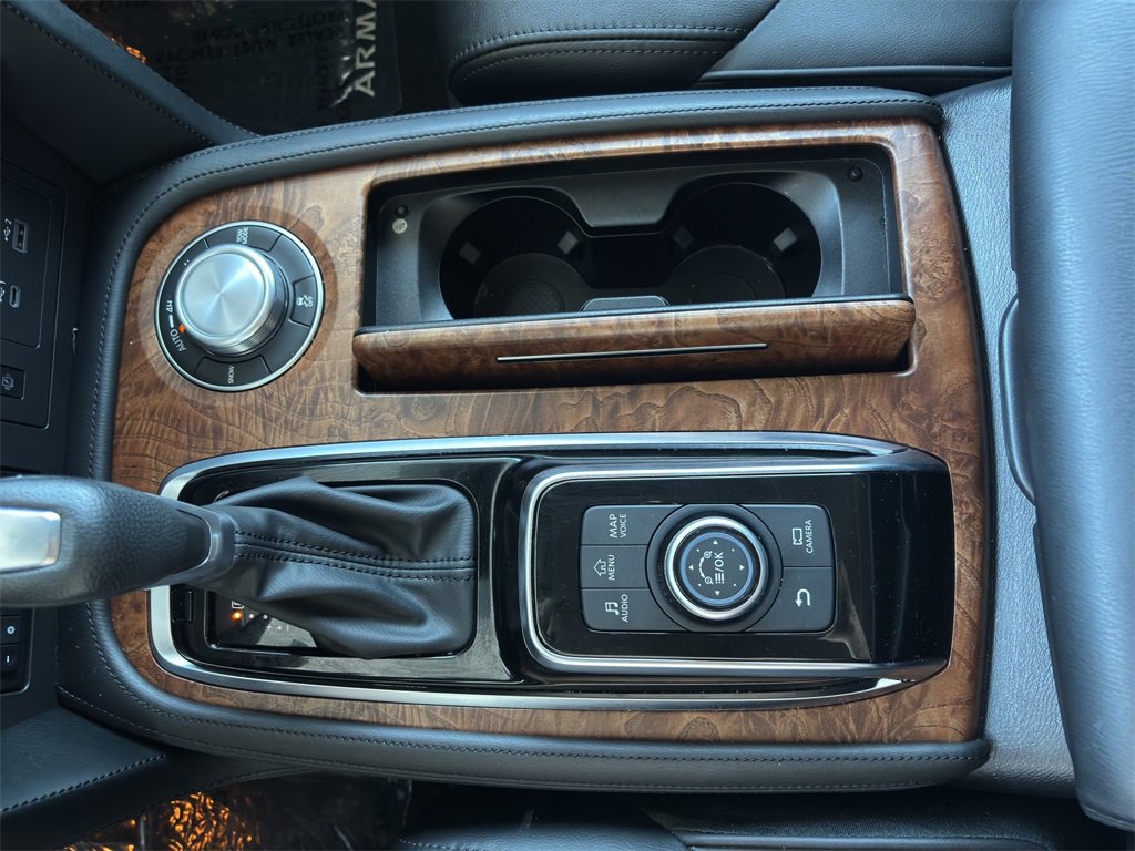 Used 2024 Nissan Armada SL w/ Captain's Chairs Package image 15