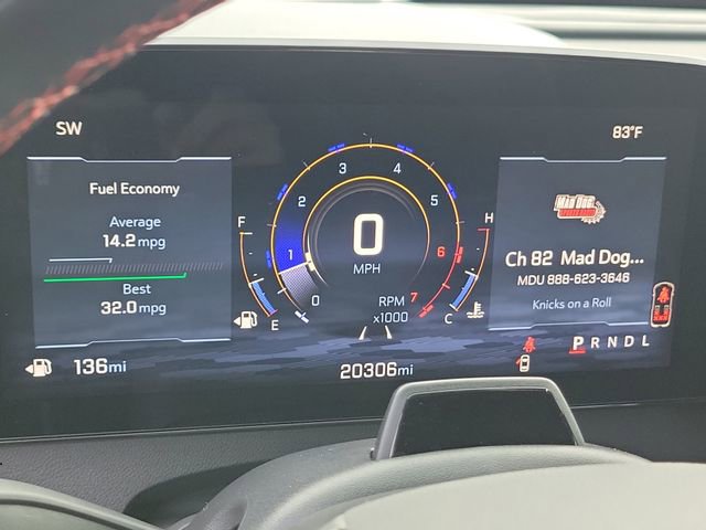 Used 2025 Chevrolet Traverse RS FWD image 36