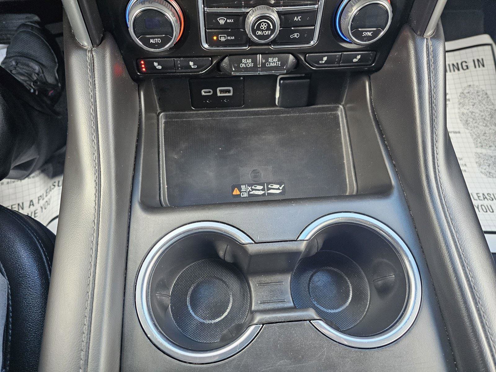 Used 2023 Chevrolet Suburban LT image 25