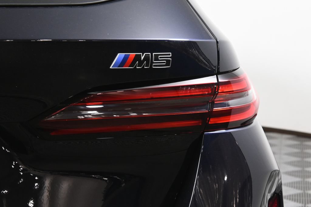 New 2027 BMW M5 Touring AWD/4WD image 13