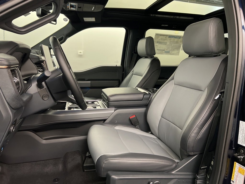 New 2025 Ford F150 Lightning Lariat image 25