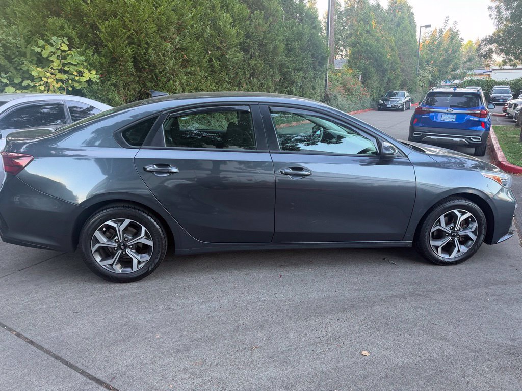 Used 2021 Kia Forte LXS FWD image 2