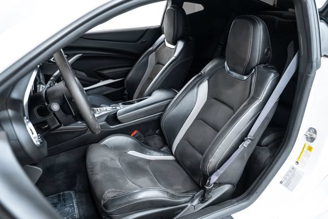 Used 2017 Chevrolet Camaro SS RWD image 20