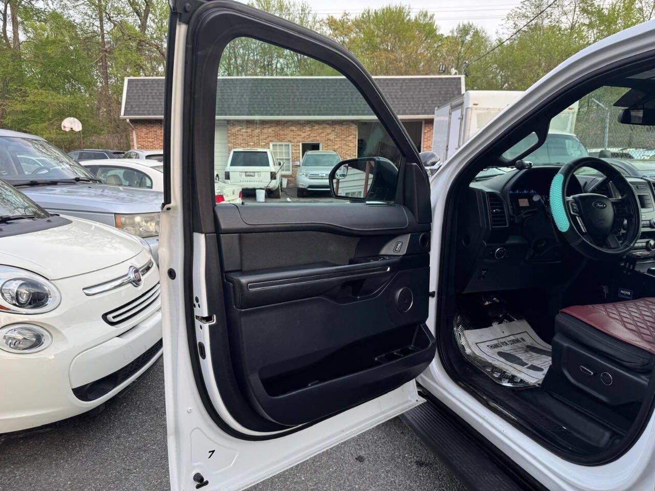 Used 2019 Ford Expedition XL image 27