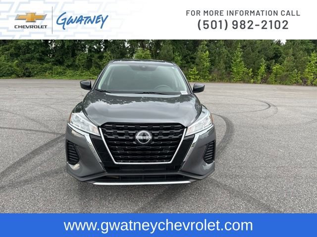Used 2024 Nissan Kicks S FWD image 2