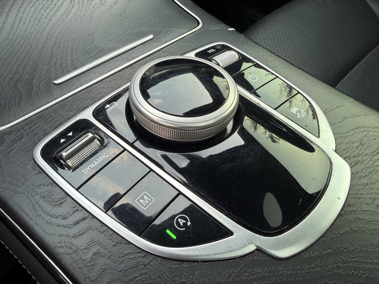 Used 2017 Mercedes-Benz GLC 300 4MATIC w/ Premium 1 Package image 2