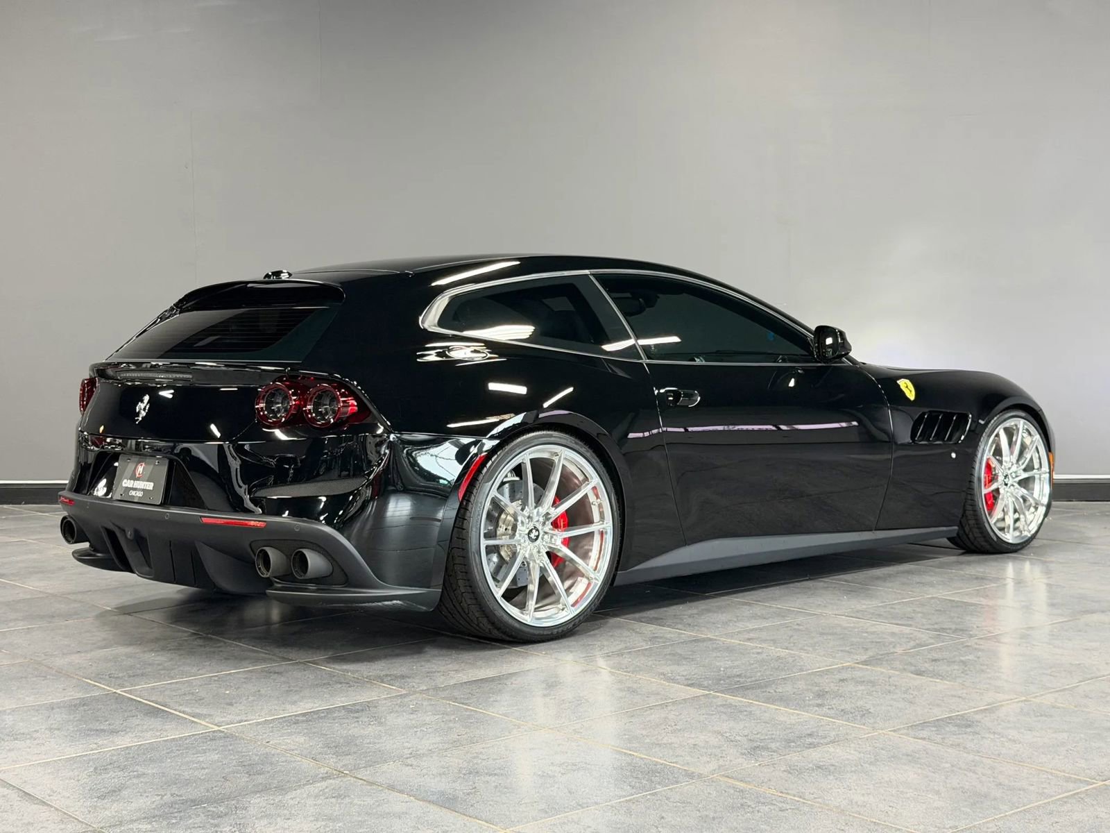 Used 2018 Ferrari GTC4Lusso AWD/4WD image 6