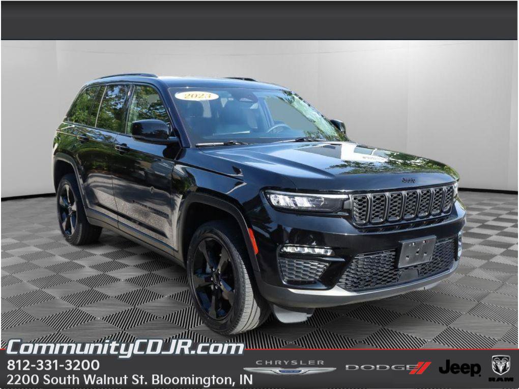 Used 2023 Jeep Grand Cherokee Limited w/ Black Appearance Package