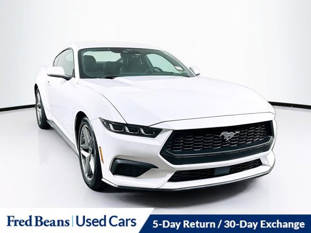 Used 2025 Ford Mustang Coupe RWD image 1