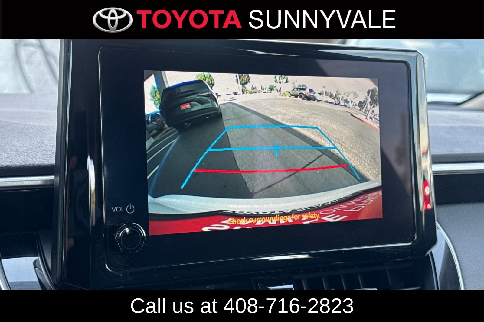 Used 2025 Toyota Corolla LE FWD image 17