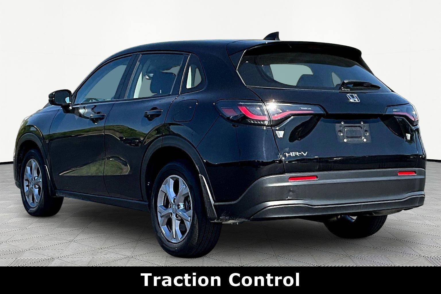 Used 2024 Honda HR-V LX image 4